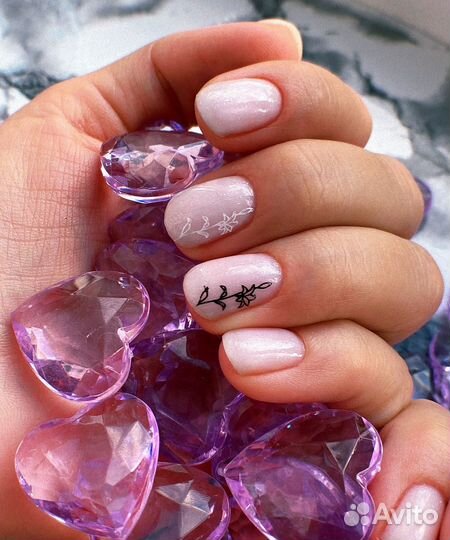 Маникюр и наращивание ногтей