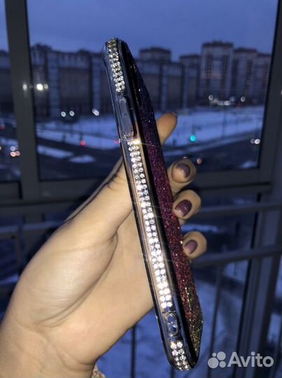 Чехлы на iPhone X
