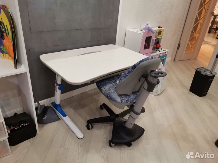 Растущая парта и стул бу