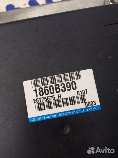 Блок управления двигателем Mitsubishi Outlender
