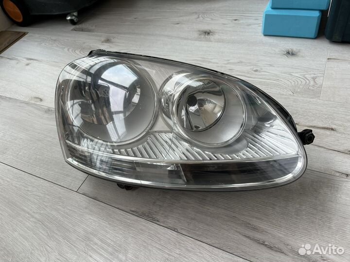 Фара volkswagen jetta 5 golf 5