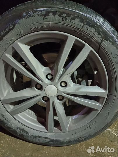 Toyo CFt 215/60 R17 96T