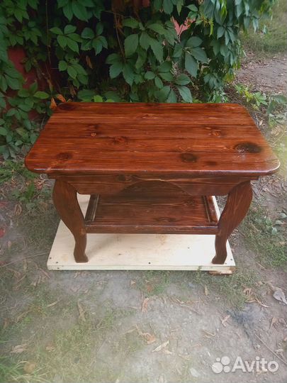 Журнальный,кофейный столик