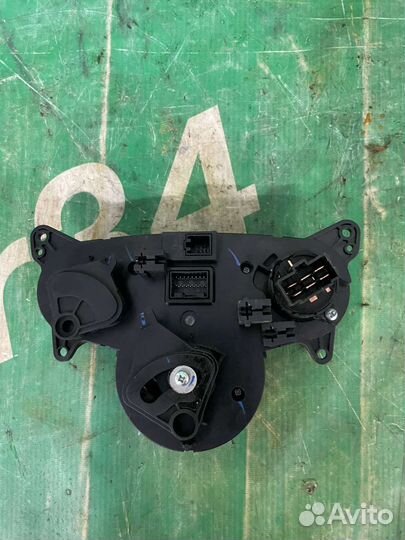 Блок управления печкой chery very a13