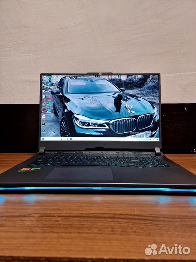 Ноутбук Asus rog strix G17
