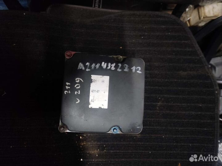 Блок ABS ABR Mercedes W211 W219 A2114312812