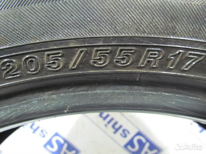 Yokohama dB Decibel E70D 205/55 R17 102M