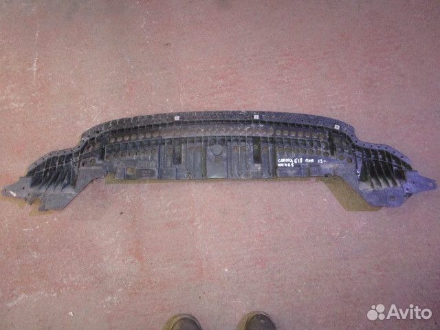 Пыльник переднего бампера Toyota Corolla E18 2013