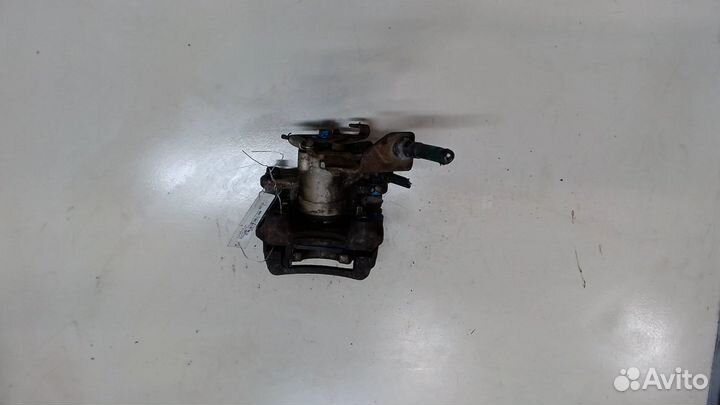 Суппорт Toyota Urban Cruiser, 2010