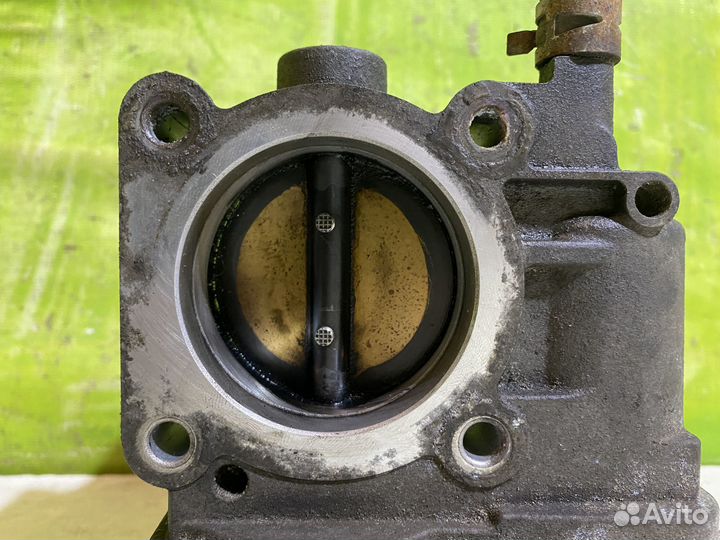 Заслонка дроссельная Toyota Corolla Auris E150