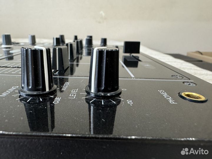 Микшерный пульт Pioneer DJM-700 K