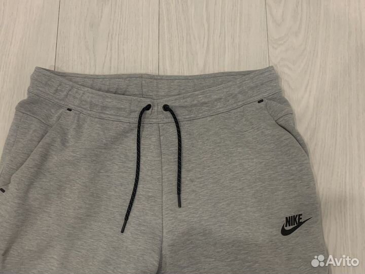 Спортивные штаны nike tech fleece