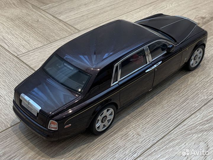 Модель Rolls-Royce Phantom Dragon Edition 1:18