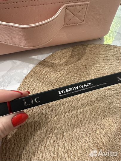 Lic карандаш для бровей (05 Deep brown)