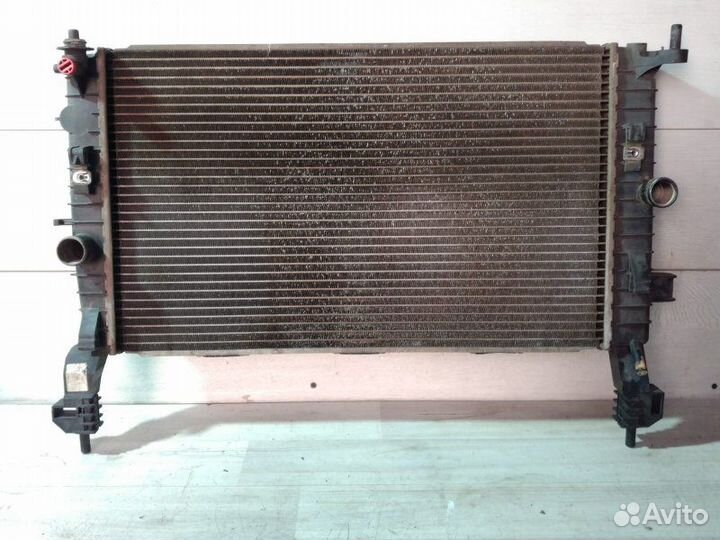 Радиатор двс Opel Meriva A Z16XE 2005