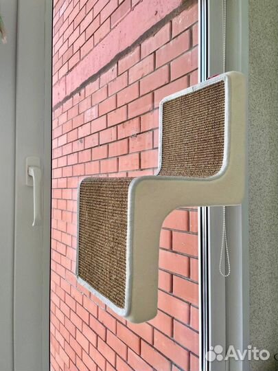 Когтеточки и домики для кошек новые