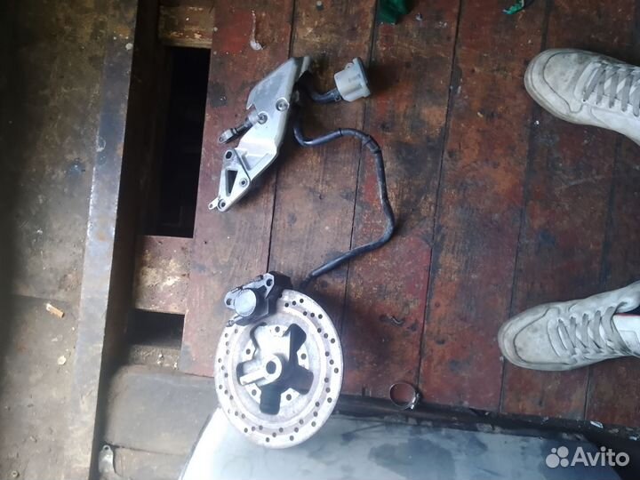 Запчасти на Сузуки РФ 400,бандит