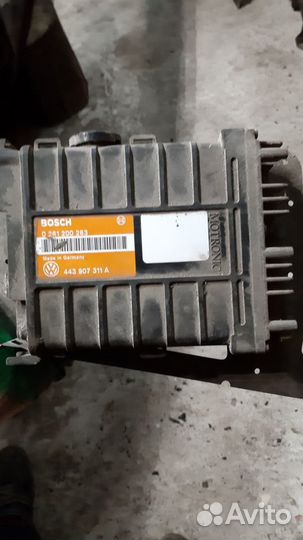 Блок управления двигателем Volkswagen Passat B3