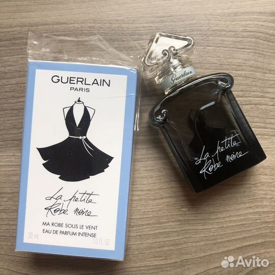 Guerlain La petite robe noire intense