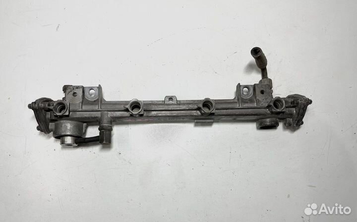 Топливная рампа Mercedes W210