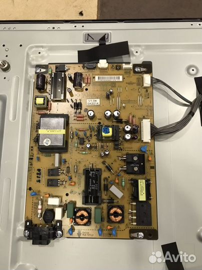 Телевизор LG 42LM620T по запчастям