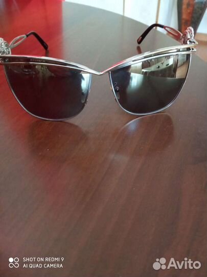 Солнцезащитные очки оригинал новые