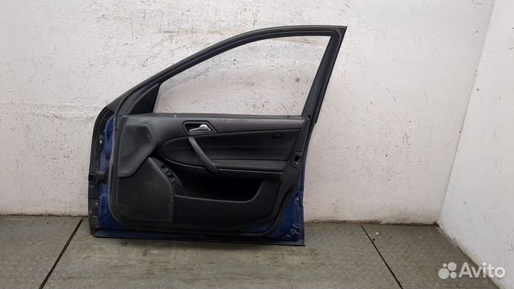 Дверь боковая правая передняя Mercedes C W203, 2005