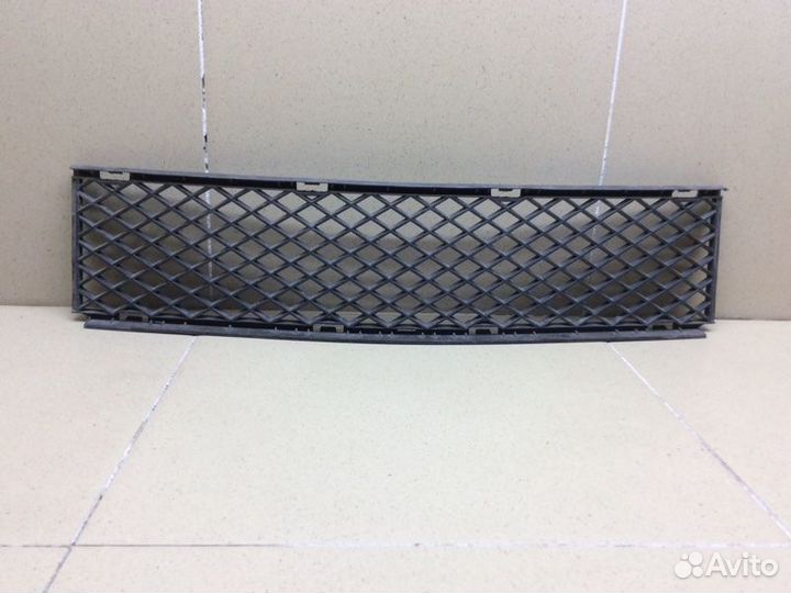 Решетка в бампер центральная Bmw 7-Серия E65/E66
