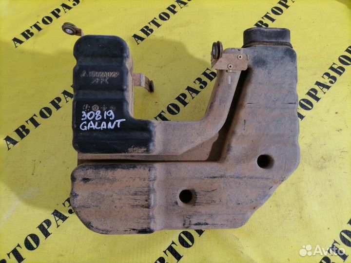 Резонатор воздушного фильтра Mitsubishi Galant 9