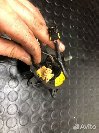 Шлейф руля Land Rover Discovery 3 2007