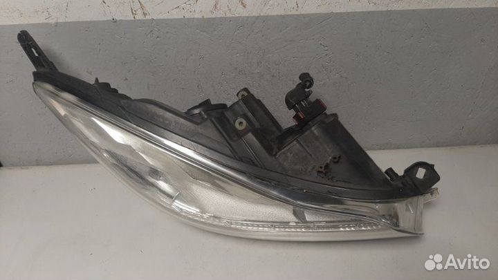 Фара передняя правая Opel Insignia 2008-2017