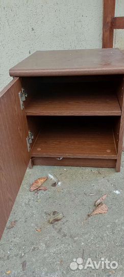 Тумба прикроватная