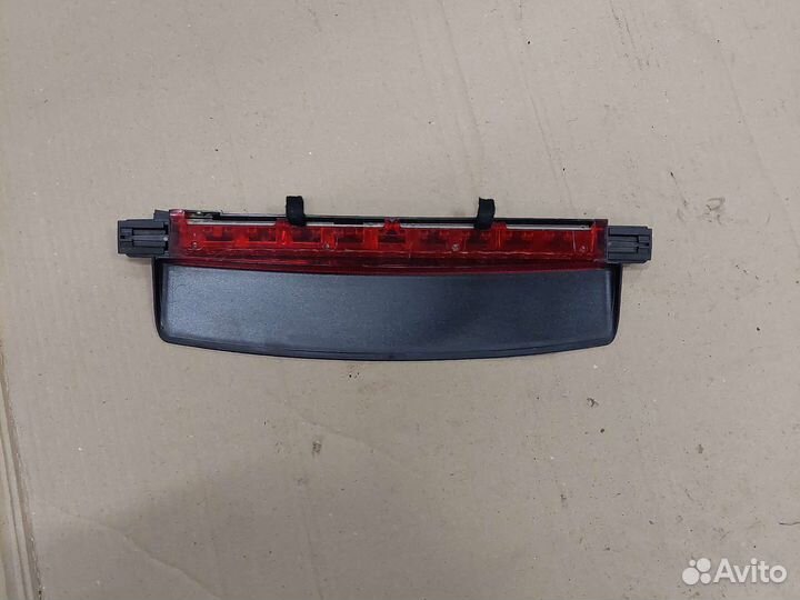 Дополнительный стоп сигнал Audi A6 C6 4F