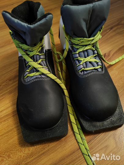 Беговые лыжи Quechua комплект