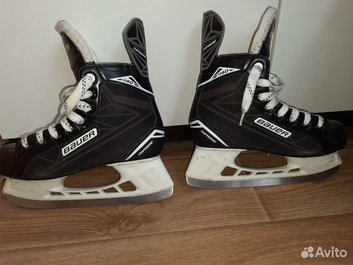 Хоккейные коньки Bauer Supreme S140, размер 37,5
