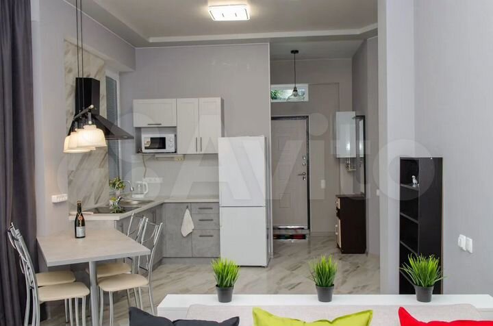 2-к. квартира, 98 м², 1/4 эт.