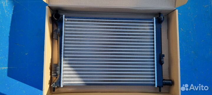 Радиатор охлаждения Solaris-KIA RIO 3 МКПП