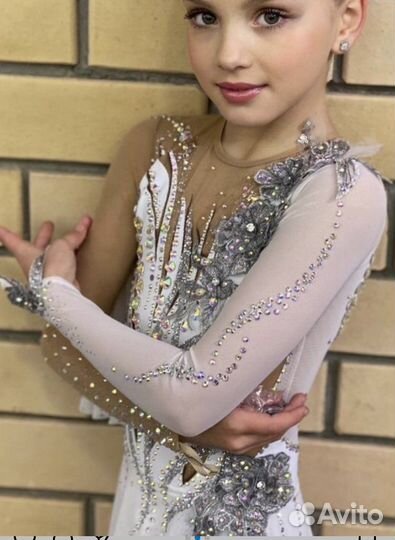 Платья для фигурного катания комиссионные