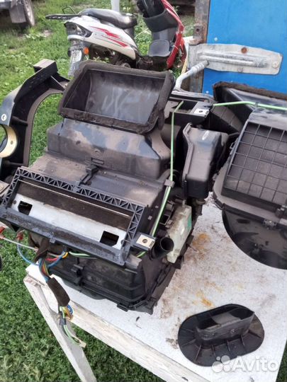 Печка в сборе, на форд Мондео 2 хэтчбек 1997 г