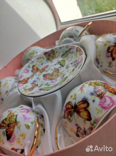 Чайный сервиз на 6 персон