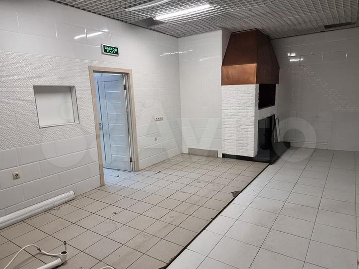 Сдам торговое помещение, 111.6 м²
