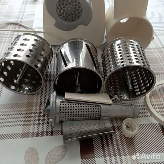 Мясорубка-соковыжималка-шинковка эл.-я Россия