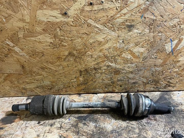 Привод левый Киа Спектра