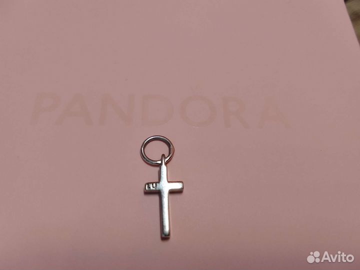 Крестик Pandora