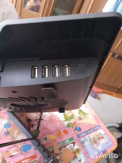 Подставка с охлаждением для ноутбука