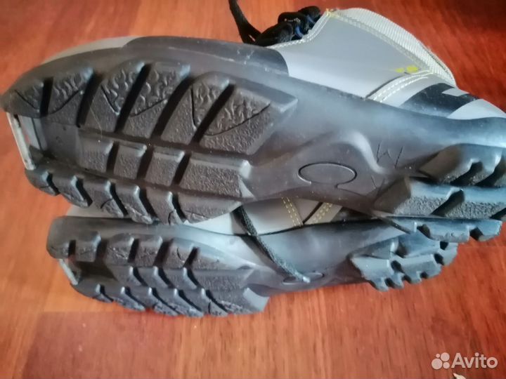 Лыжные ботинки размер 36