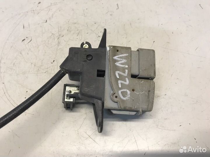 Замок бардачка Mercedes-Benz S-Class W220 3.2 2001