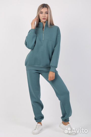 Спортивный костюм женский новый
