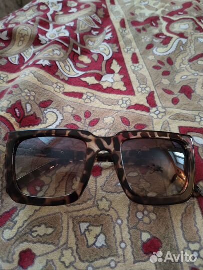 Солнцезащитные очки женские