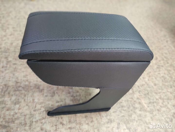 Подлокотник Niva Ваз 2121 1993